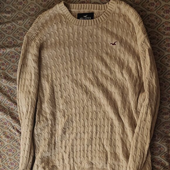 Hollister icon logo knit jumper in sand - Picture 2 of 5